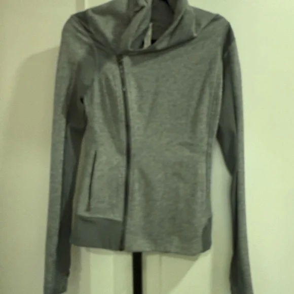 Lululemon Athletica Heather Gray Jacket size 6 - Picture 5 of 5
